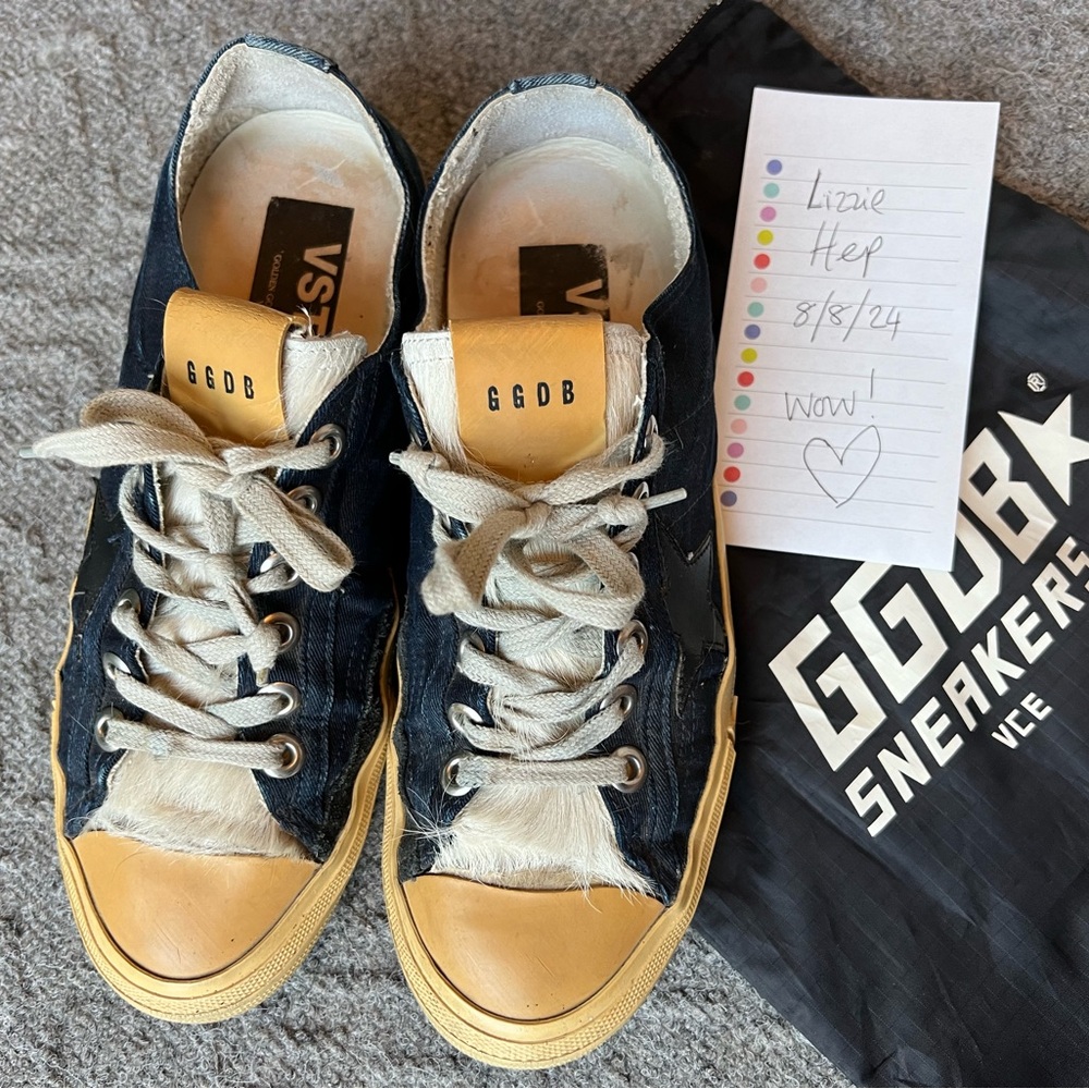 40 - Golden Goose Vstar2 Low Top Sneakers